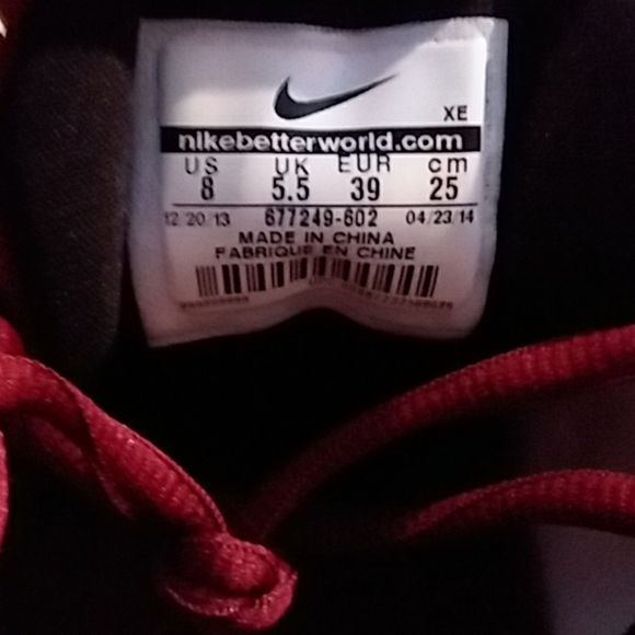 NIKE VOMERO 9.  NWOT - Picture 8 of 8